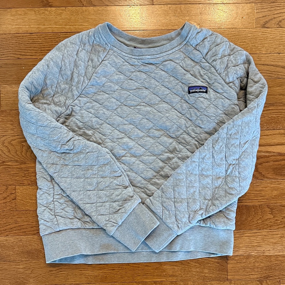 Patagonia Light Gray Quilted Pullover